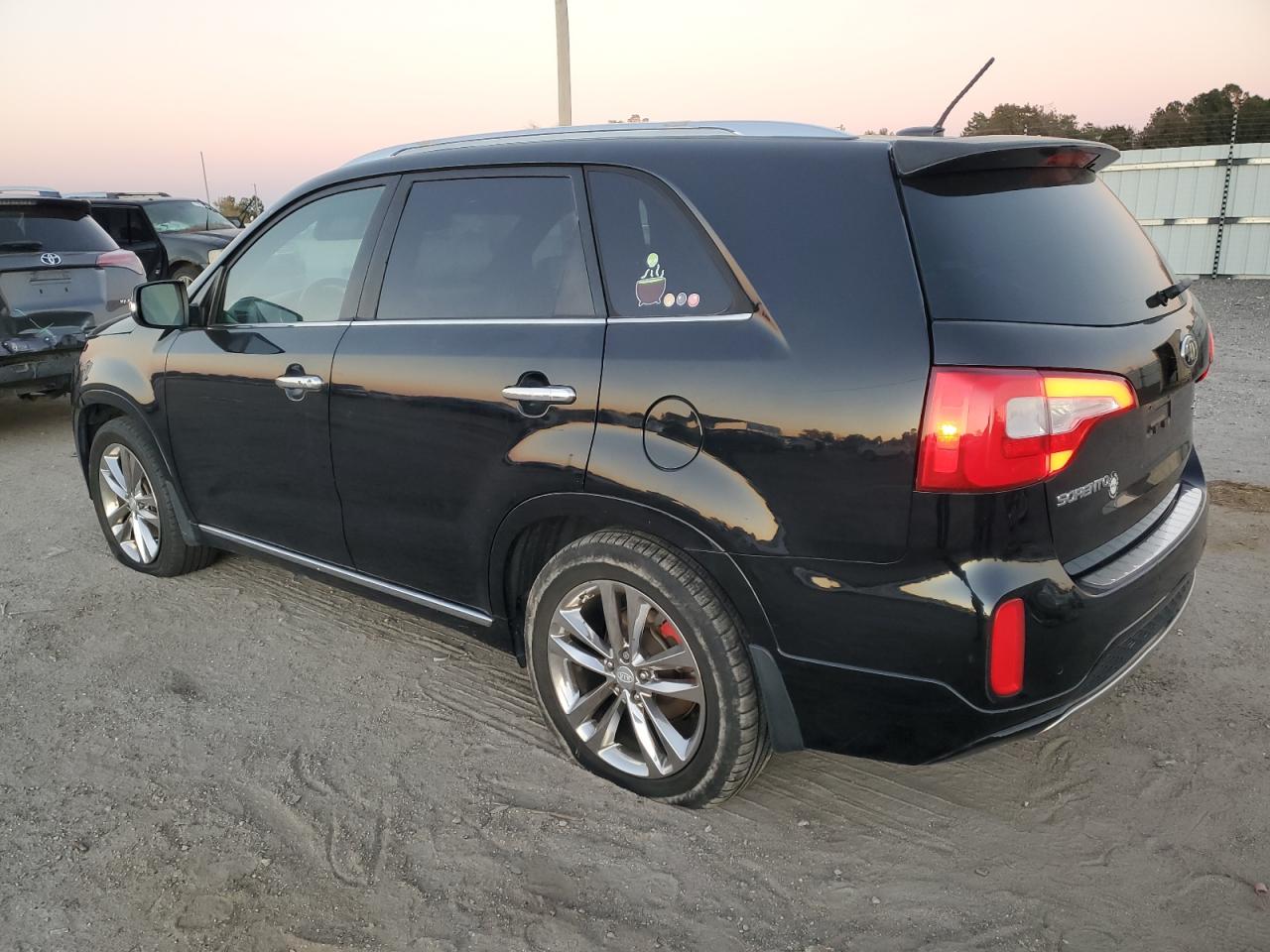 2014 KIA Sorento VIN 5XYKW4A75EG537748 Copart auction photo, front end / side damage thumbnail 2