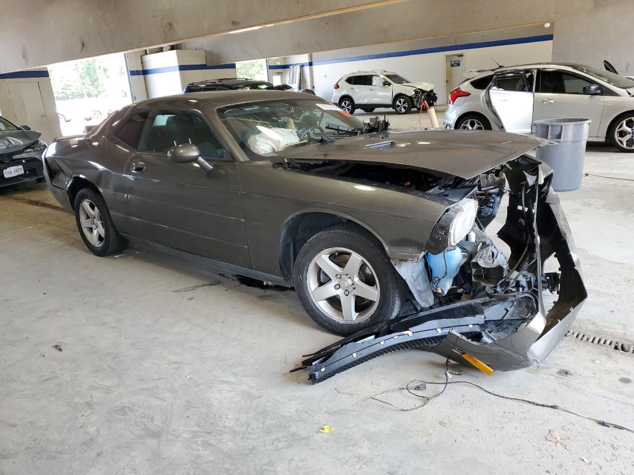 2010 Dodge Challenger VIN 2B3CJ4DV7AH133652 Copart auction photo, front end / side damage thumbnail 4