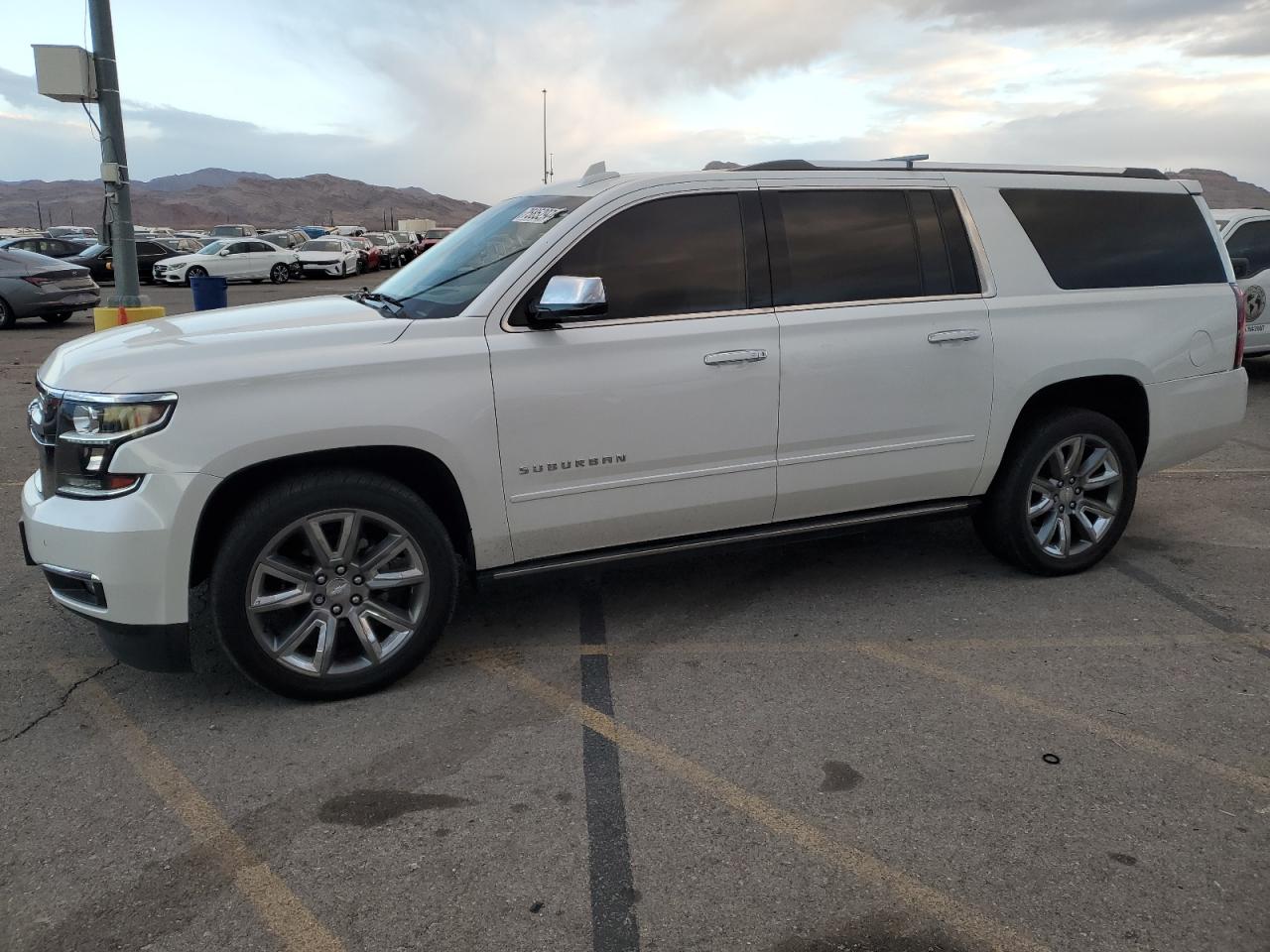 2018 Chevrolet Suburban VIN 1GNSCJKC4JR179631