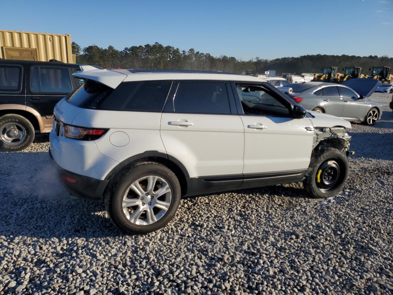 2019 Land Rover Range Rover VIN SALVP2RX2KH347100 Copart auction photo, front end / undercarriage damage thumbnail 3