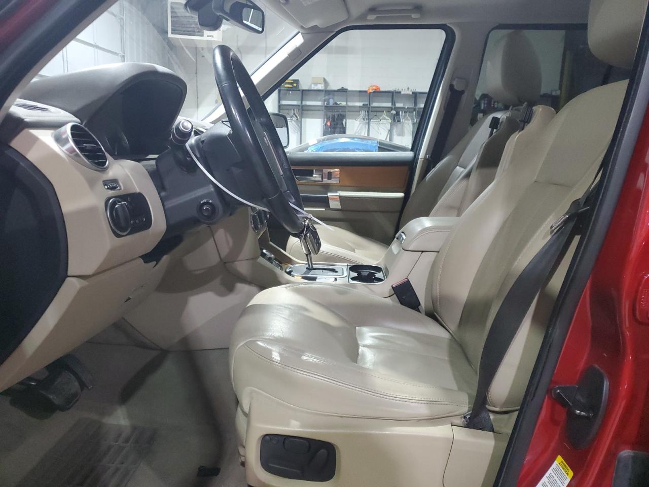 2013 Land Rover LR4 VIN SALAK2D40DA681485 Copart auction photo, rear end / minor dent/scratches damage thumbnail 7