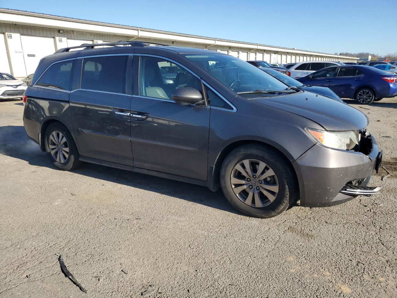 2015 Honda Odyssey VIN 5FNRL5H66FB060895 Copart auction photo, front end damage thumbnail 4
