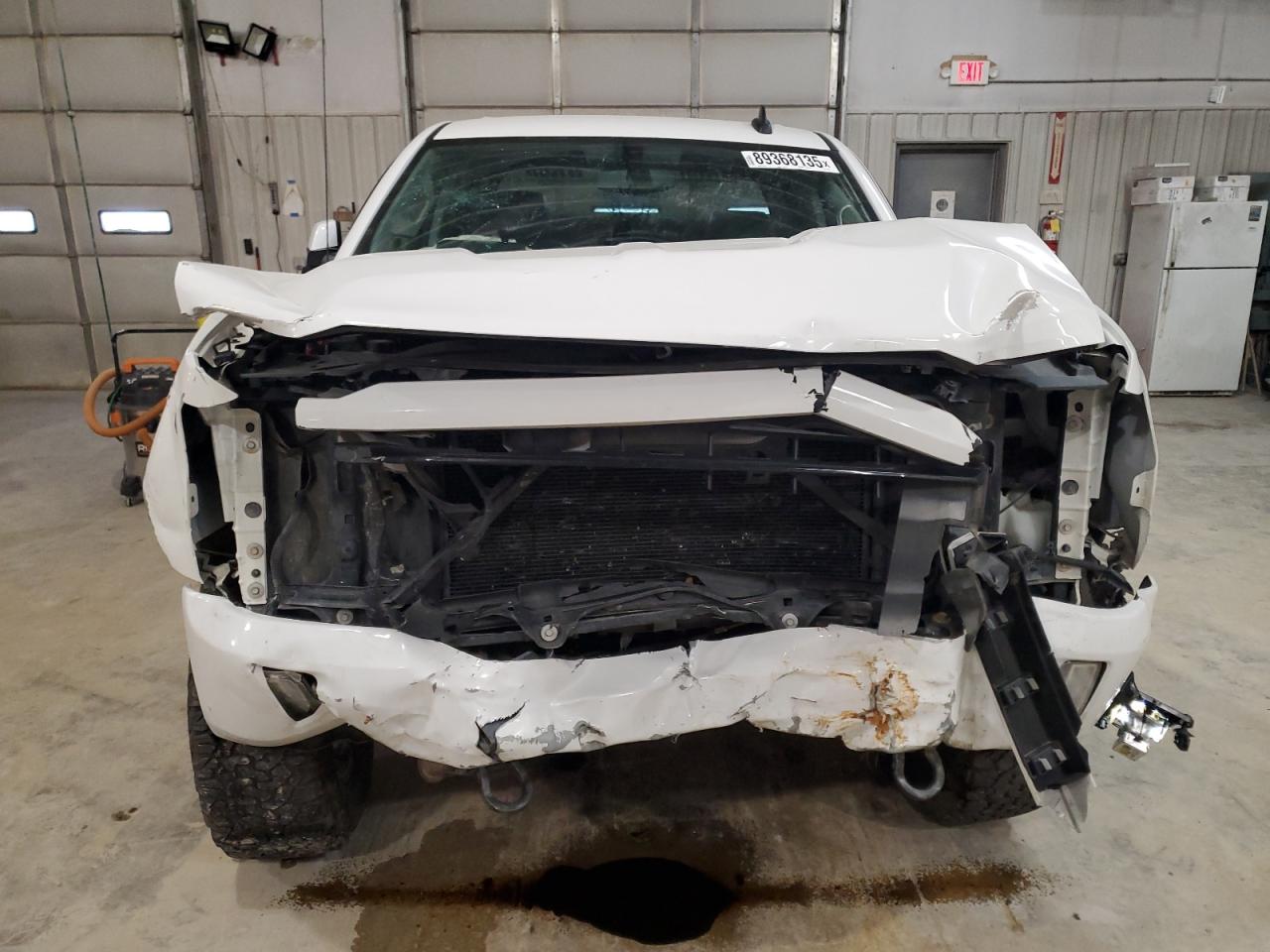 2016 Chevrolet Silverado VIN 3GCUKREC3GG207376 Copart auction photo, front end / undercarriage damage thumbnail 5