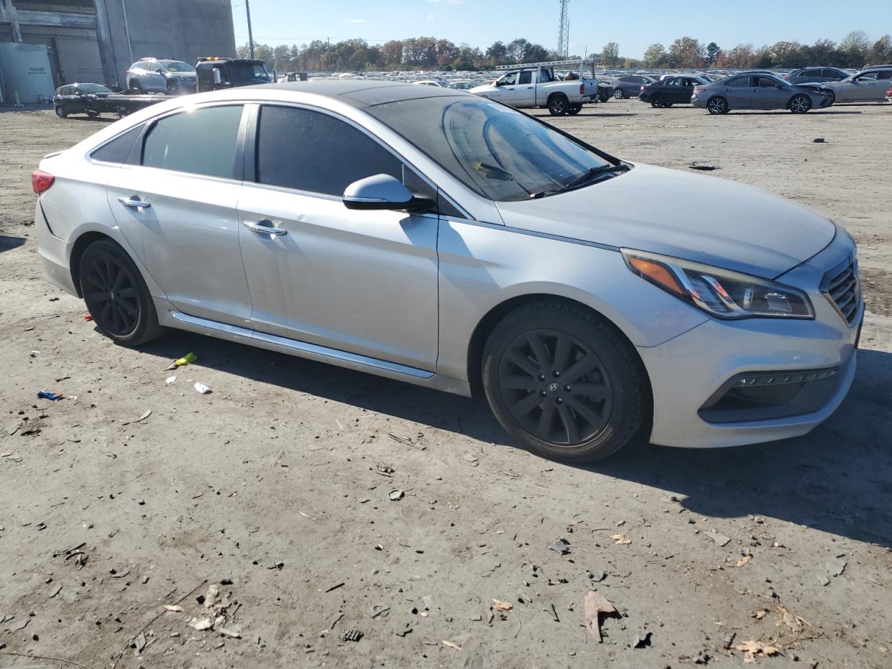 2016 Hyundai Sonata VIN 5NPE34AF3GH273339 Copart auction photo, rear end / minor dent/scratches damage thumbnail 4