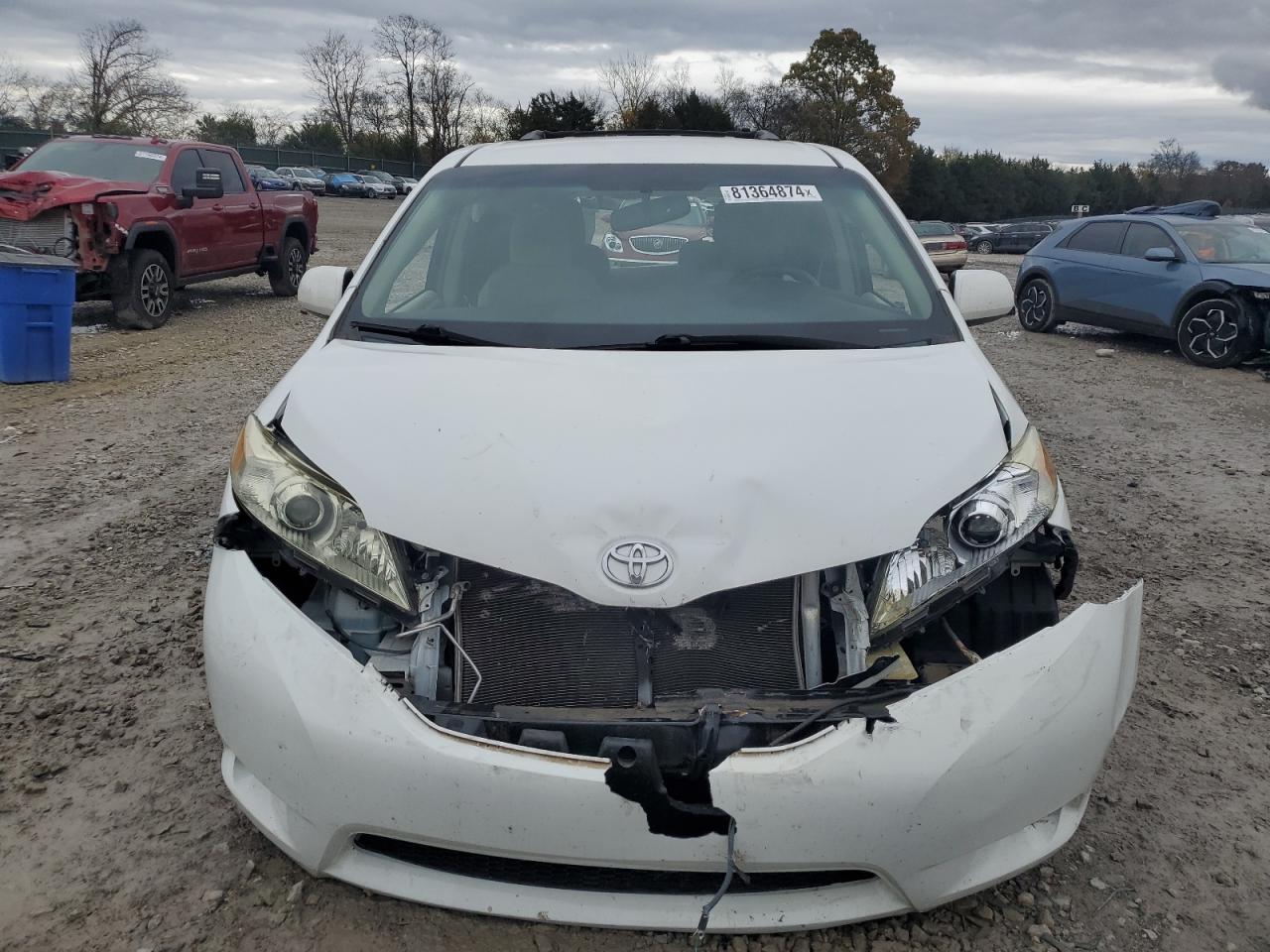 2015 Toyota Sienna VIN 5TDKK3DC6FS527264 Copart auction photo, rear end / front end damage thumbnail 5