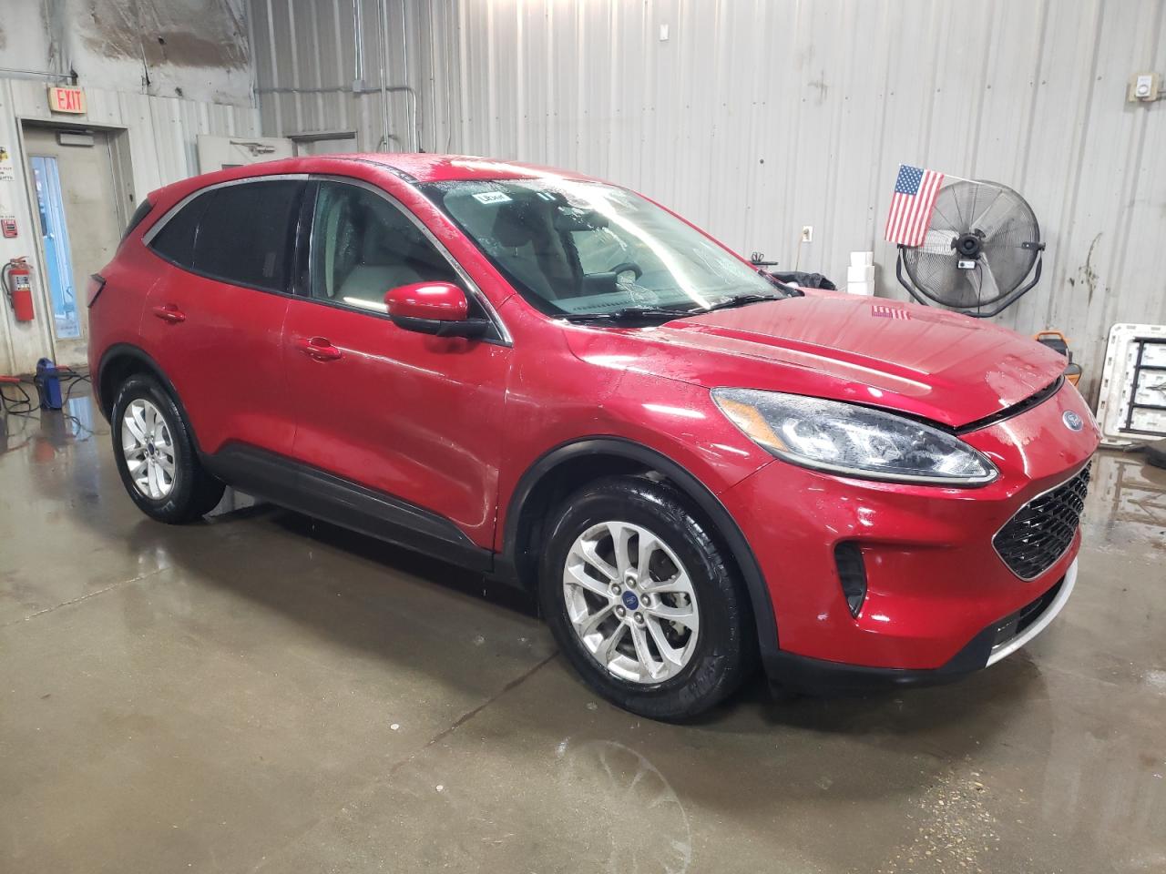 2020 Ford Escape VIN 1FMCU0G60LUA55567 Copart auction photo, front end damage thumbnail 4