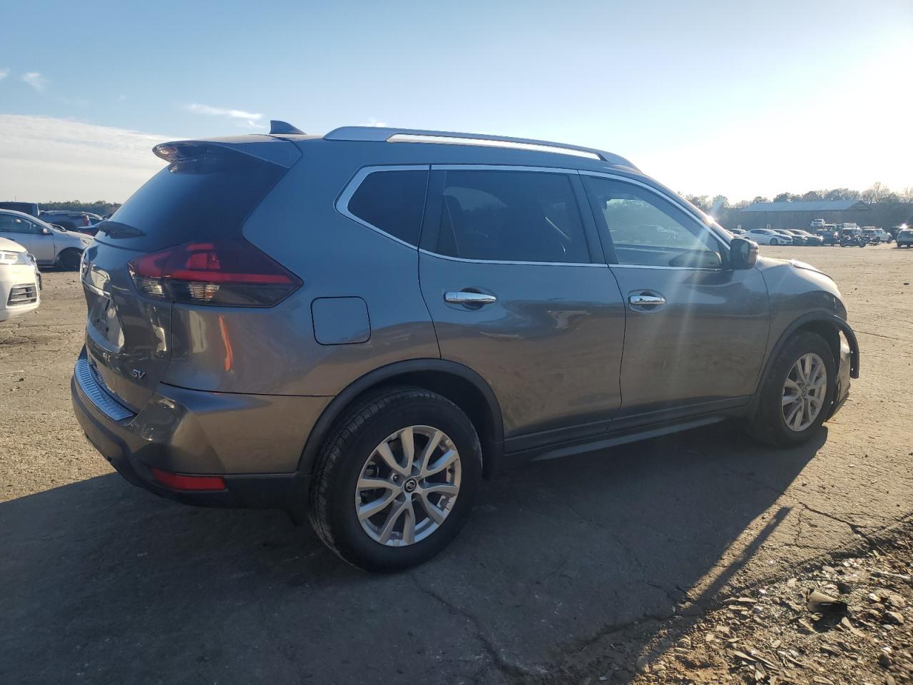 2018 Nissan Rogue VIN KNMAT2MTXJP520307 Copart auction photo, front end damage thumbnail 3