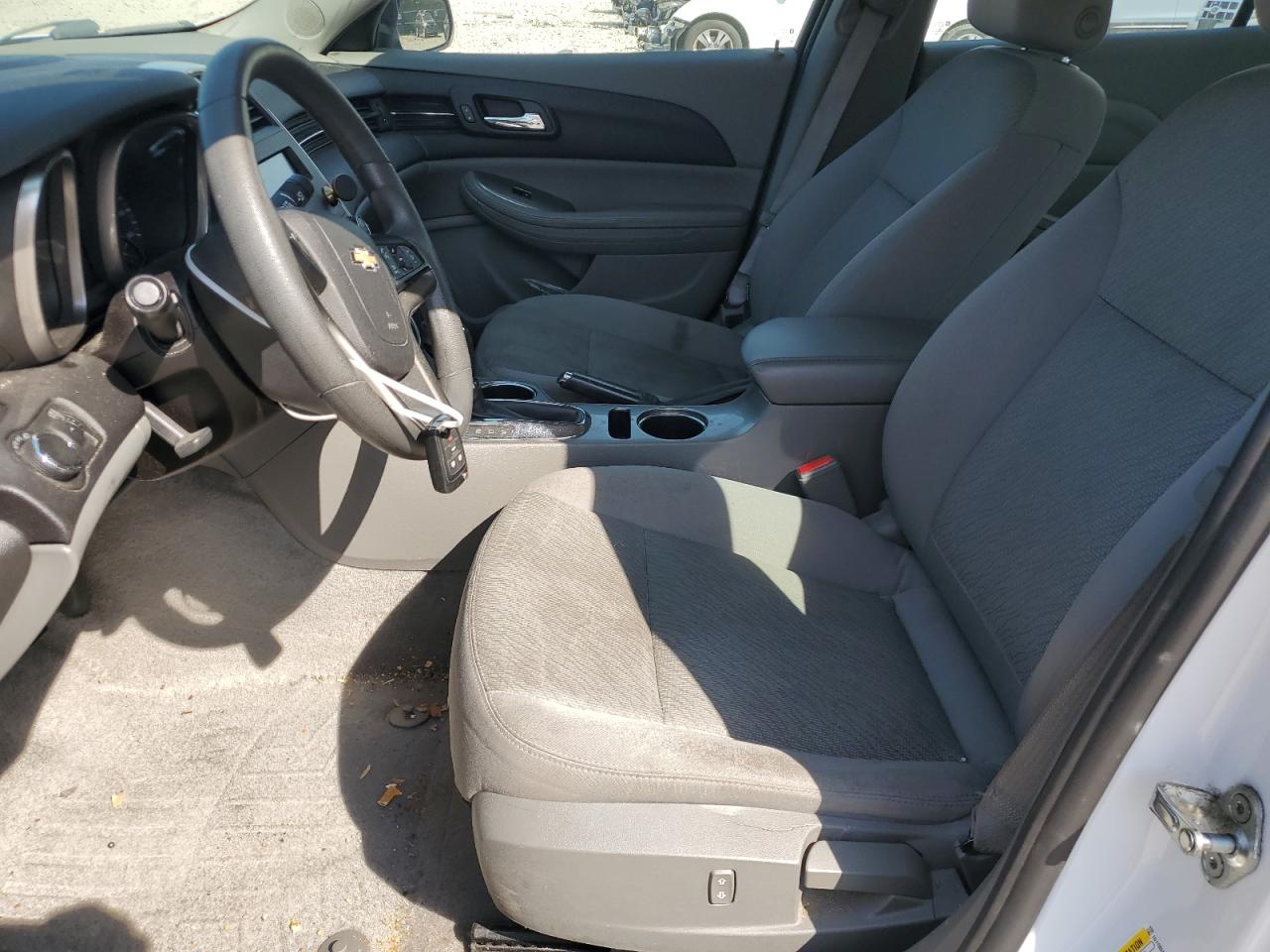 2016 Chevrolet Malibu VIN 1G11B5SA1GF115773 Copart auction photo, front end / minor dent/scratches damage thumbnail 7