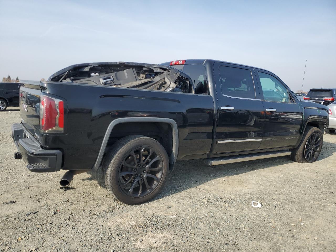 2018 GMC Sierra VIN 3GTU2PEJ2JG118117 Copart auction photo, front end / side damage thumbnail 3