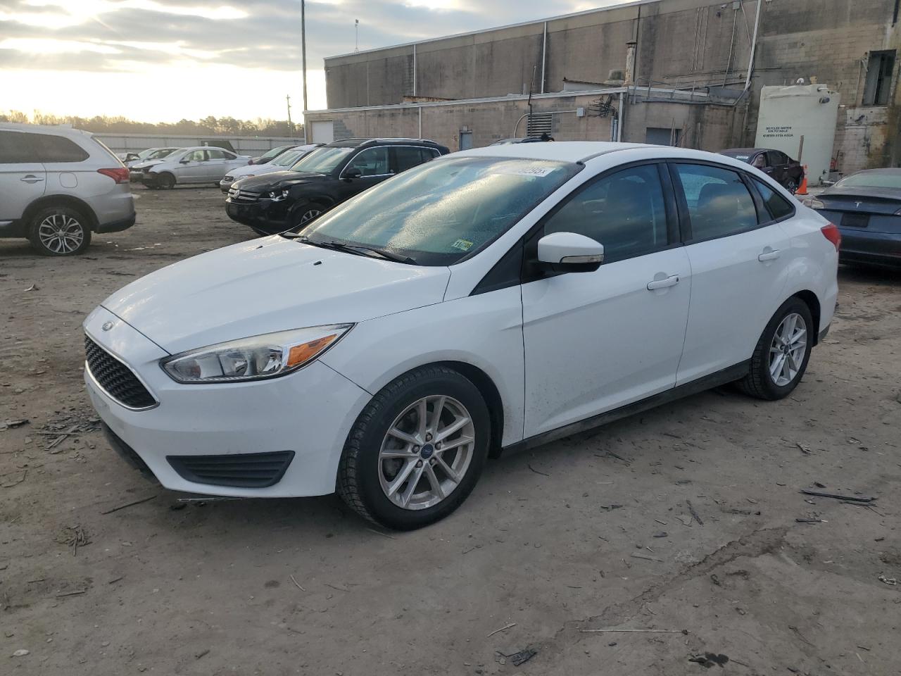 2015 Ford Focus VIN 1FADP3F28FL382346