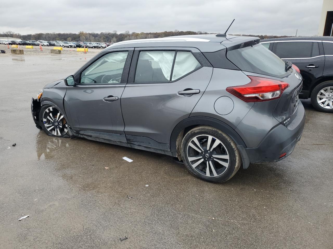 2019 Nissan Kicks VIN 3N1CP5CU3KL558163 Copart auction photo, front end damage thumbnail 2