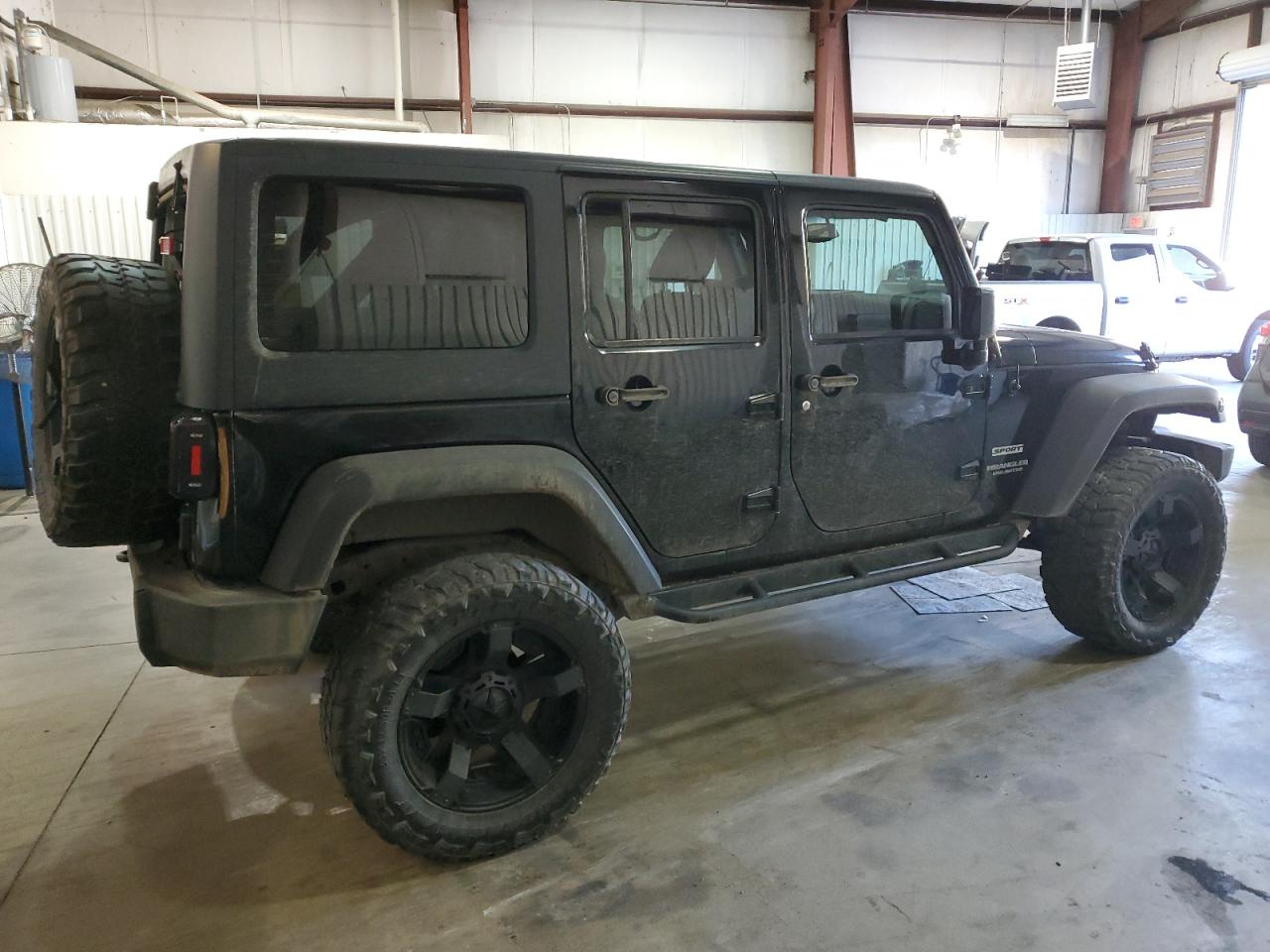 2014 Jeep Wrangler VIN 1C4BJWDG1EL295065 Copart auction photo, rear end / minor dent/scratches damage thumbnail 3