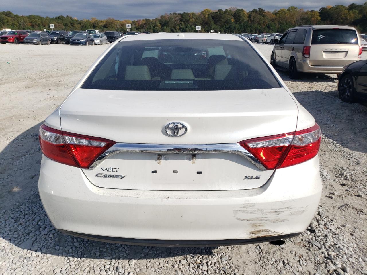2015 Toyota Camry VIN 4T1BF1FK8FU948584 Copart auction photo, front end / minor dent/scratches damage thumbnail 6