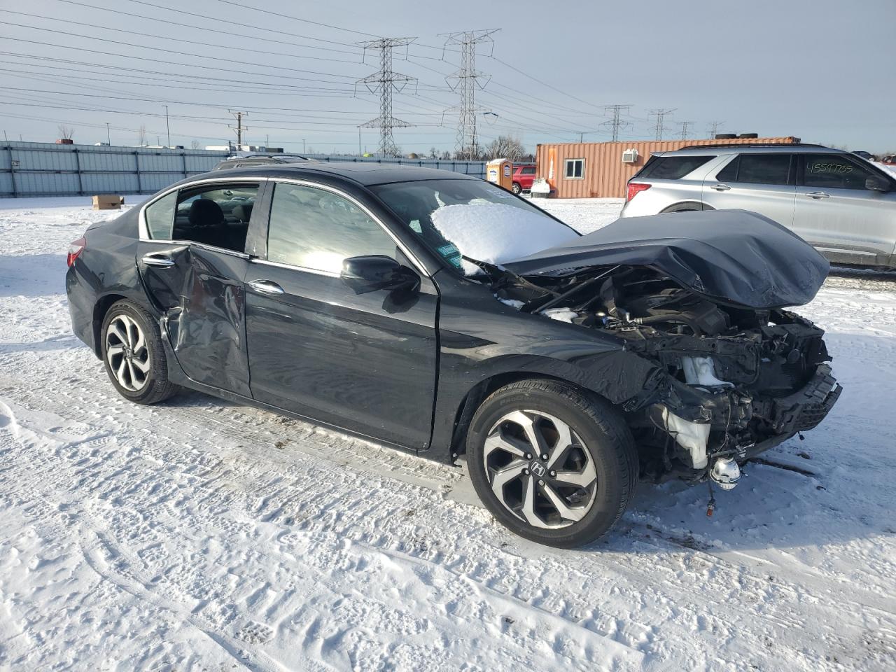 2017 Honda Accord VIN 1HGCR3F03HA027647 Copart auction photo, front end / side damage thumbnail 4