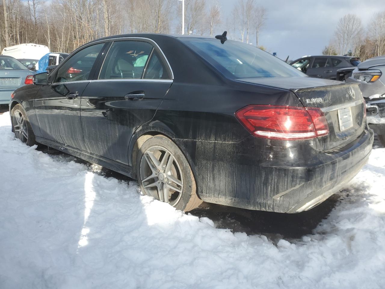 2015 Mercedes-Benz E-klasse VIN WDDHF8JB3FB145715 Copart auction photo, side / minor dent/scratches damage thumbnail 2