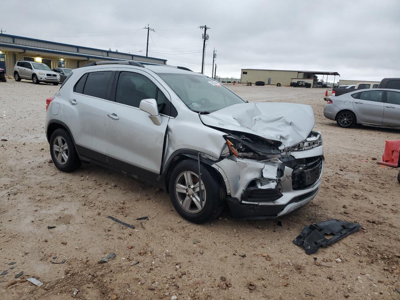 2018 Chevrolet Trax VIN 3GNCJLSB1JL332969 Copart auction photo, front end / side damage thumbnail 4