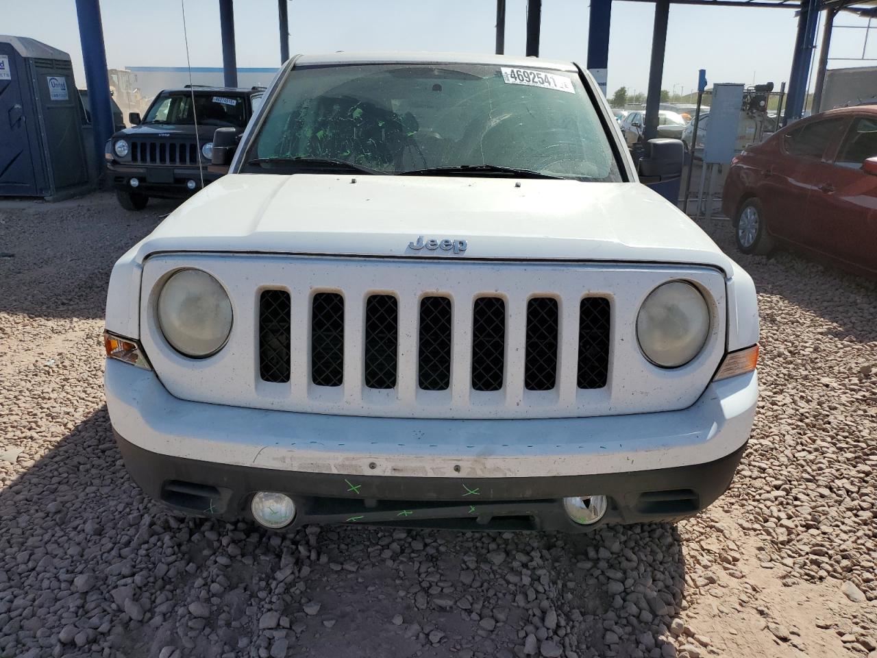 2011 Jeep Liberty (Patriot) VIN 1J4NT1GBXBD252516 Copart auction photo, rear end / front end damage thumbnail 5