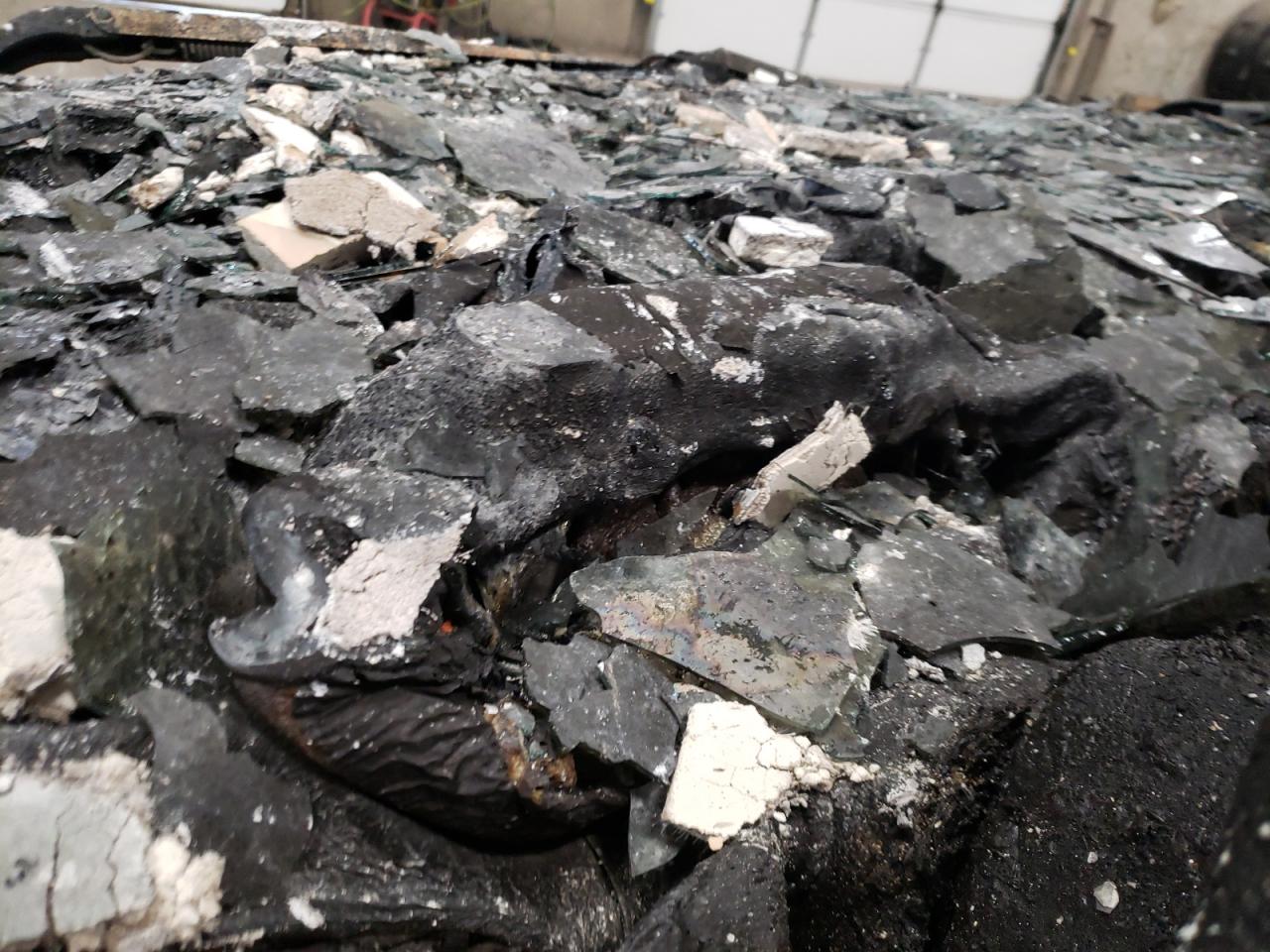 2018 Chrysler Pacifica VIN 2C4RC1BG0JR261179 Copart auction photo, burn damage thumbnail 9