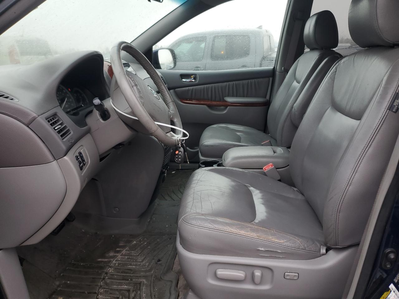 2005 Toyota Sienna VIN 5TDBA22CX5S041202 Copart auction photo, rear end damage thumbnail 7