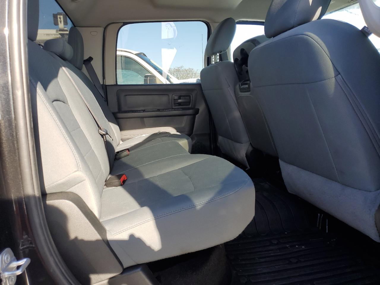 2018 RAM 2500 VIN 3C6UR5CJ3JG135003 Copart auction photo, front end / side damage thumbnail 10