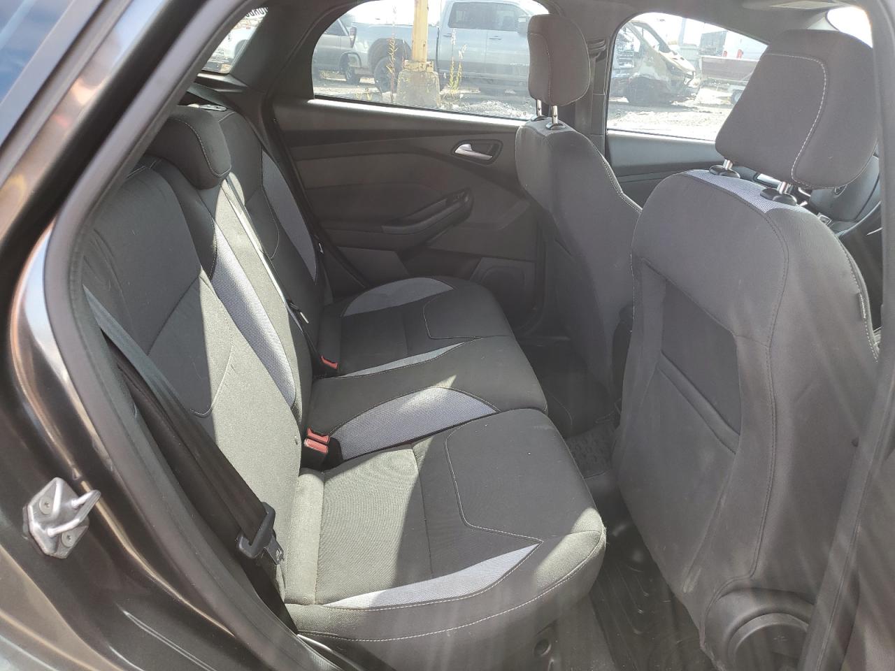 2016 Ford Focus VIN 1FADP3L9XGL378768 Copart auction photo, rear end / side damage thumbnail 10