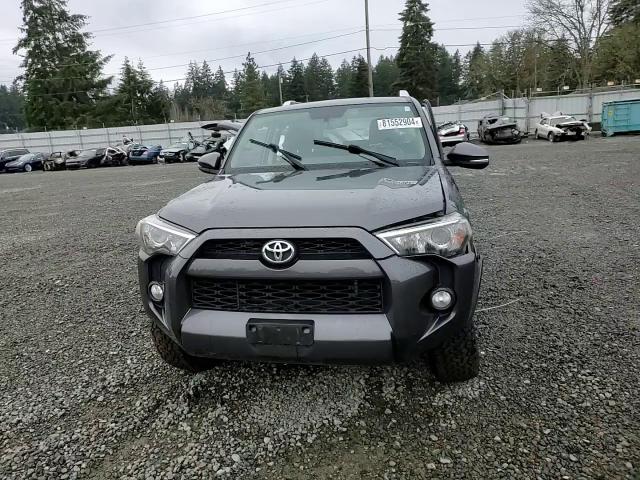 2018 Toyota 4Runner VIN JTEBU5JR0J5565792 Copart auction photo, side / front end damage thumbnail 11