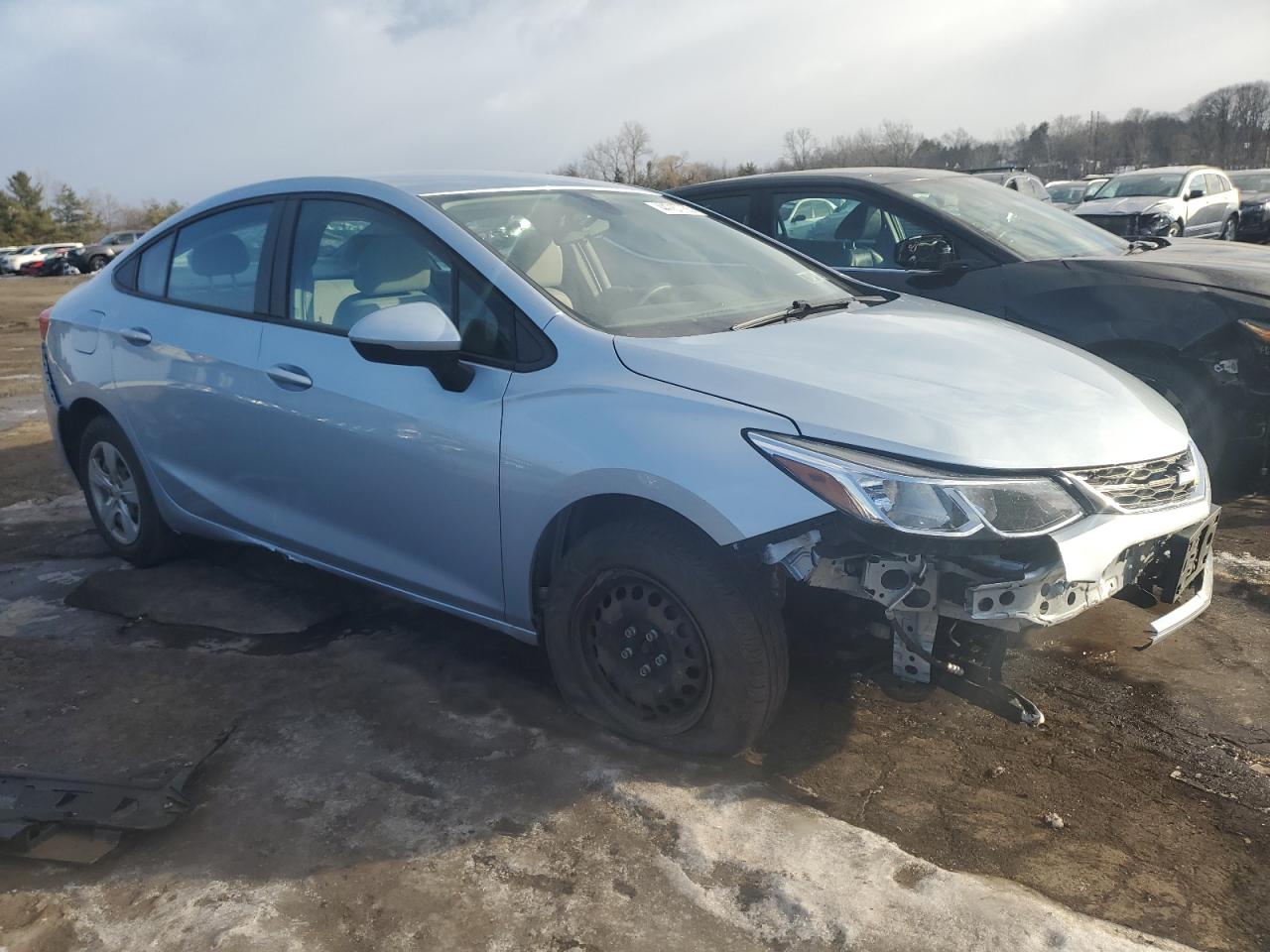 2017 Chevrolet Cruze VIN 1G1BC5SM2H7144349 Copart auction photo, front end / minor dent/scratches damage thumbnail 4