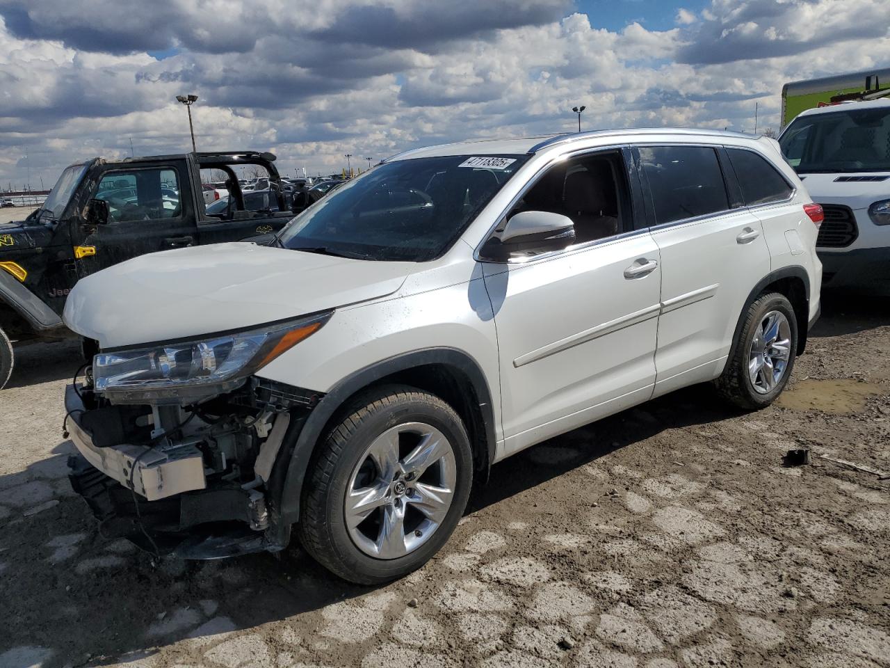 2019 Toyota Highlander VIN 5TDDZRFH2KS933472
