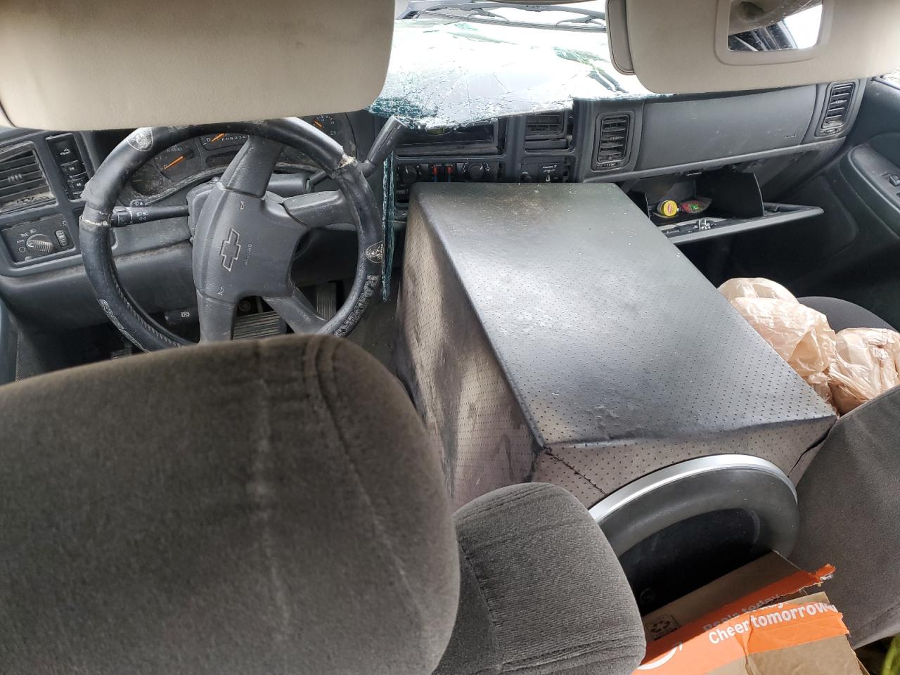 2006 Chevrolet Silverado VIN 1GCHK29U06E211466 Copart auction photo, rollover damage thumbnail 8