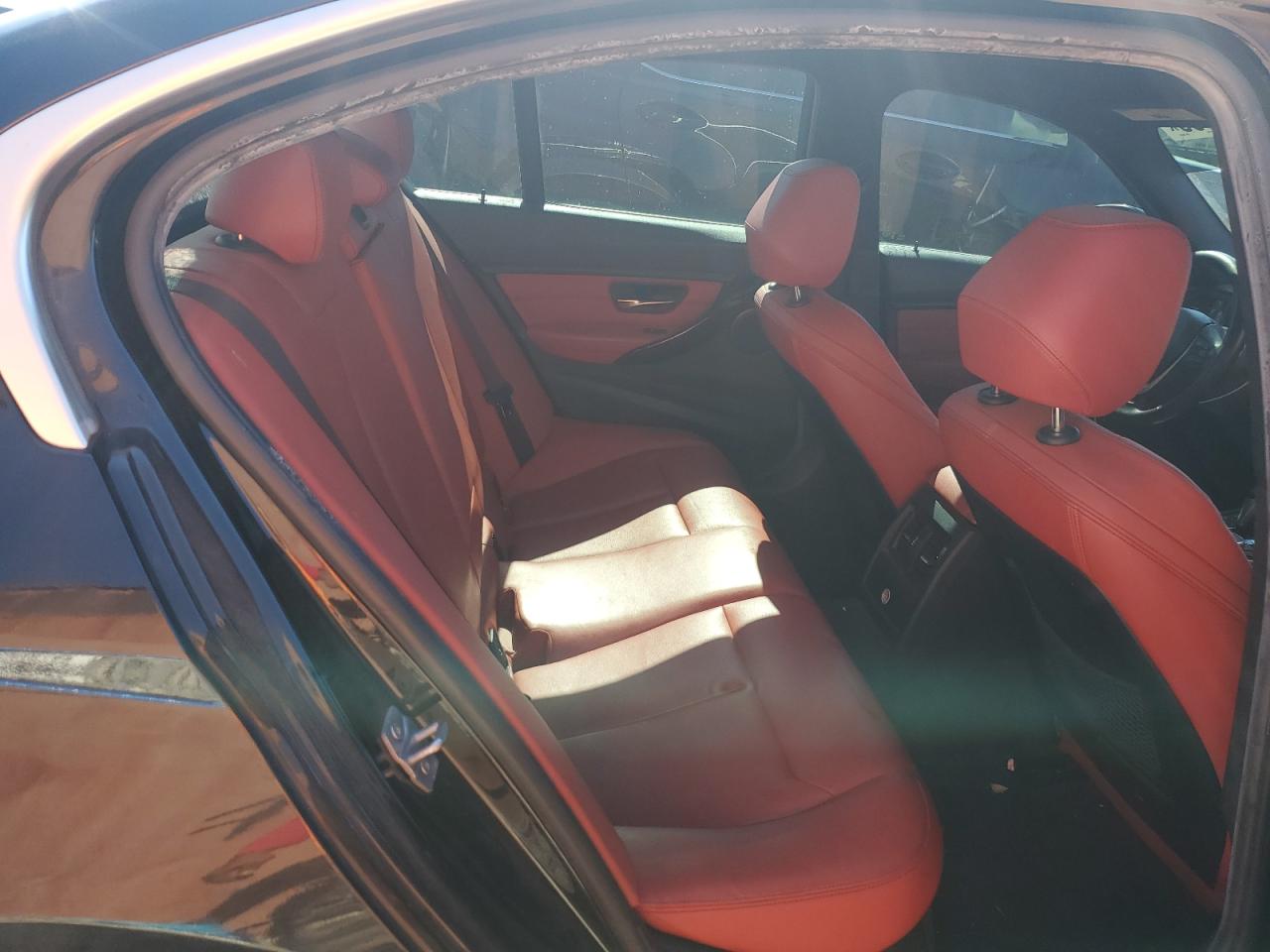 2015 BMW 3er VIN WBA3A9G55FNS66820 Copart auction photo, rear end damage thumbnail 10