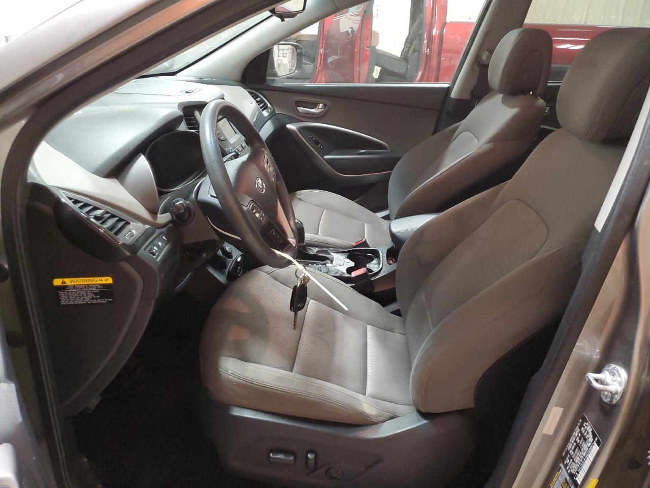 2016 Hyundai Santa Fe VIN 5XYZU3LB1GG340661 Copart auction photo, front end / minor dent/scratches damage thumbnail 7