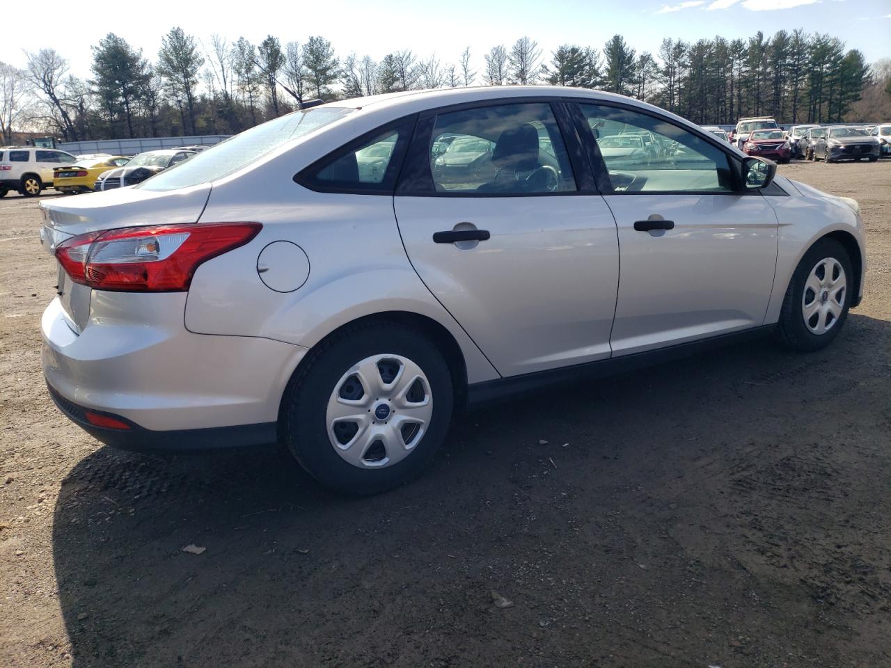 2013 Ford Focus VIN 1FADP3E27DL217760 Copart auction photo, front end / side damage thumbnail 3