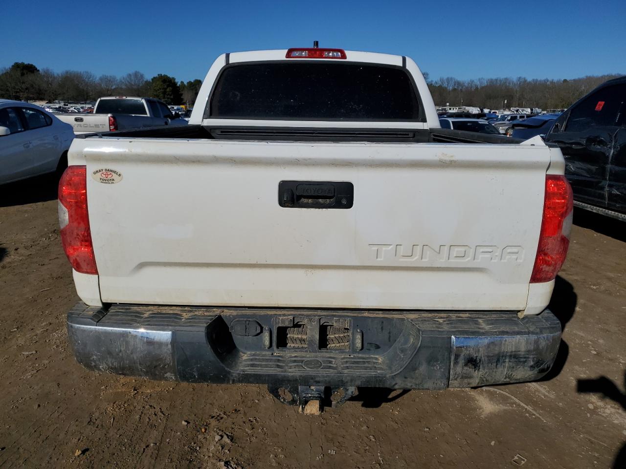 2015 Toyota Tundra VIN 5TFEY5F18FX182316 Copart auction photo, front end / minor dent/scratches damage thumbnail 6