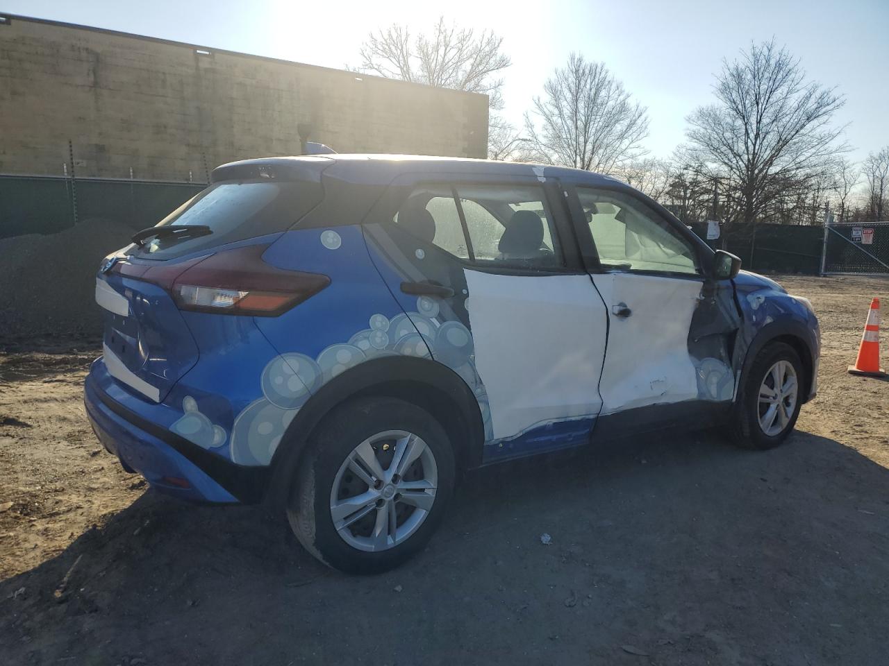 2021 Nissan Kicks VIN 3N1CP5BV0ML484262 Copart auction photo, side / minor dent/scratches damage thumbnail 3