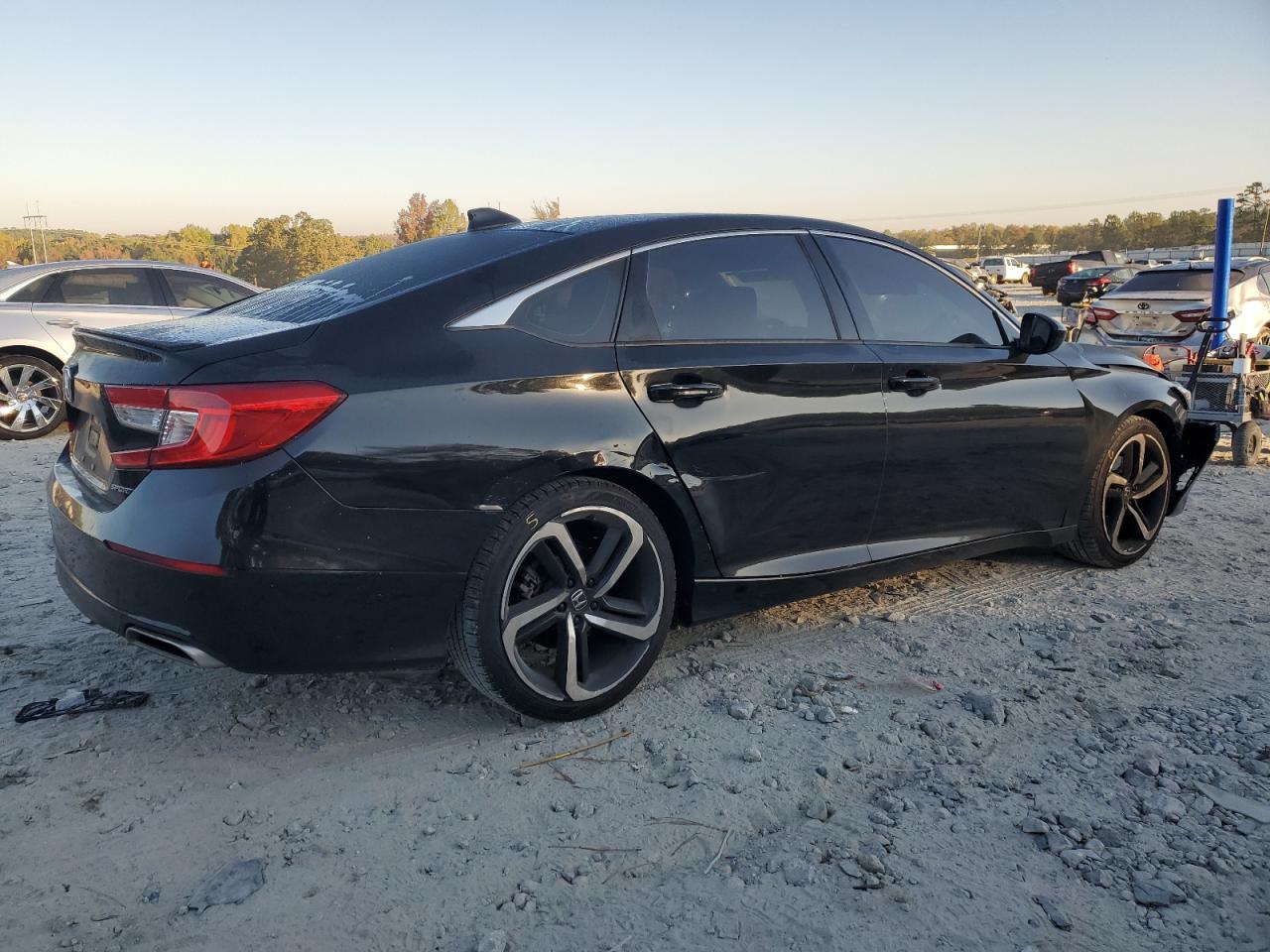 2021 Honda Accord VIN 1HGCV1F39MA102839 Copart auction photo, front end / side damage thumbnail 3