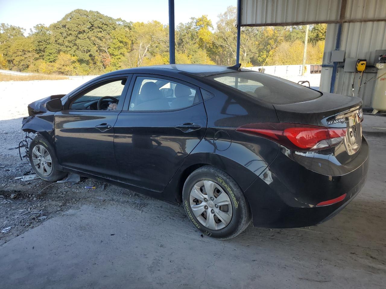 2016 Hyundai Elantra VIN KMHDH4AE5GU490526 Copart auction photo, front end / minor dent/scratches damage thumbnail 2