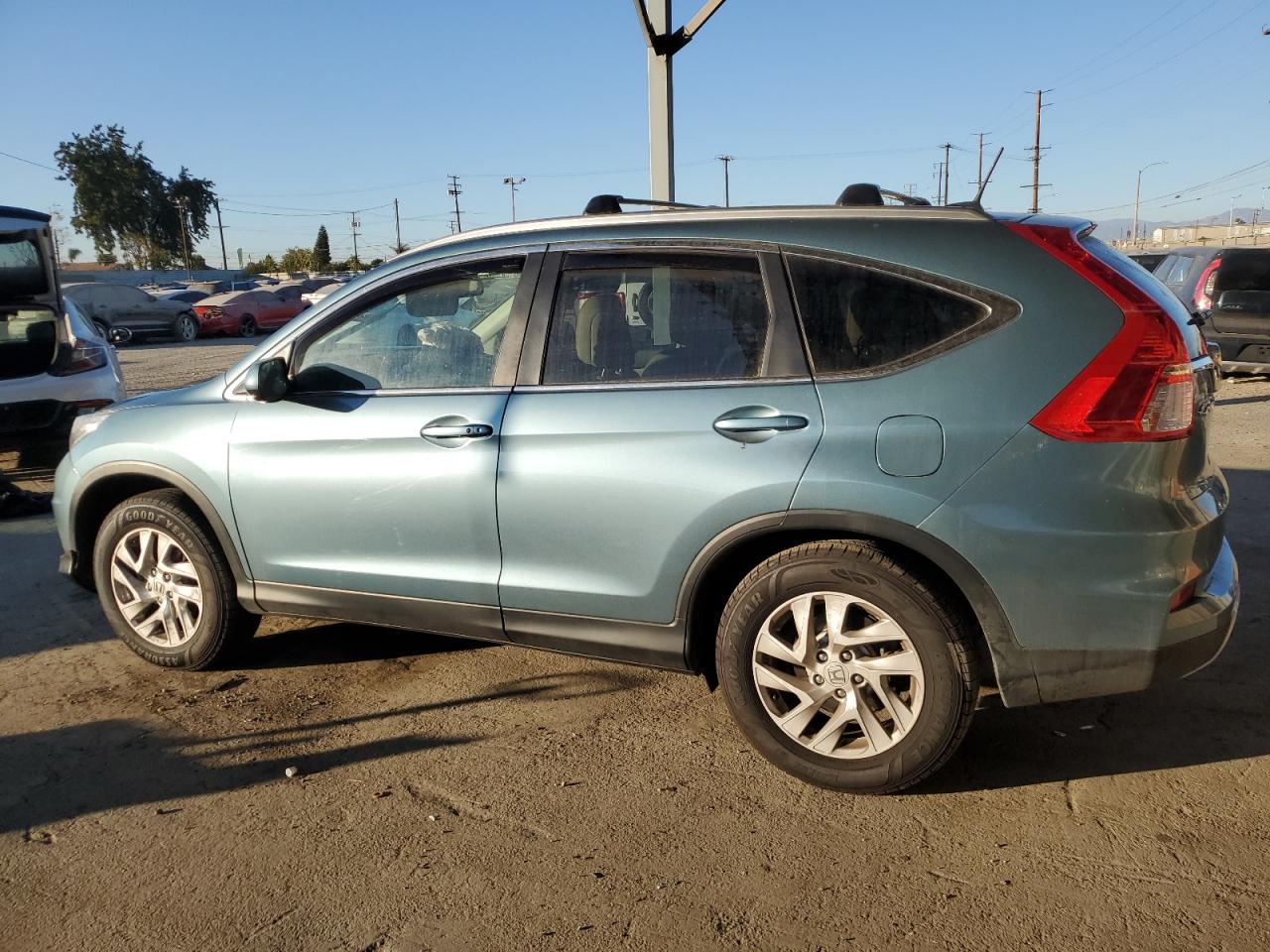 2015 Honda CR-V VIN 2HKRM4H72FH660539 Copart auction photo, front end damage thumbnail 2