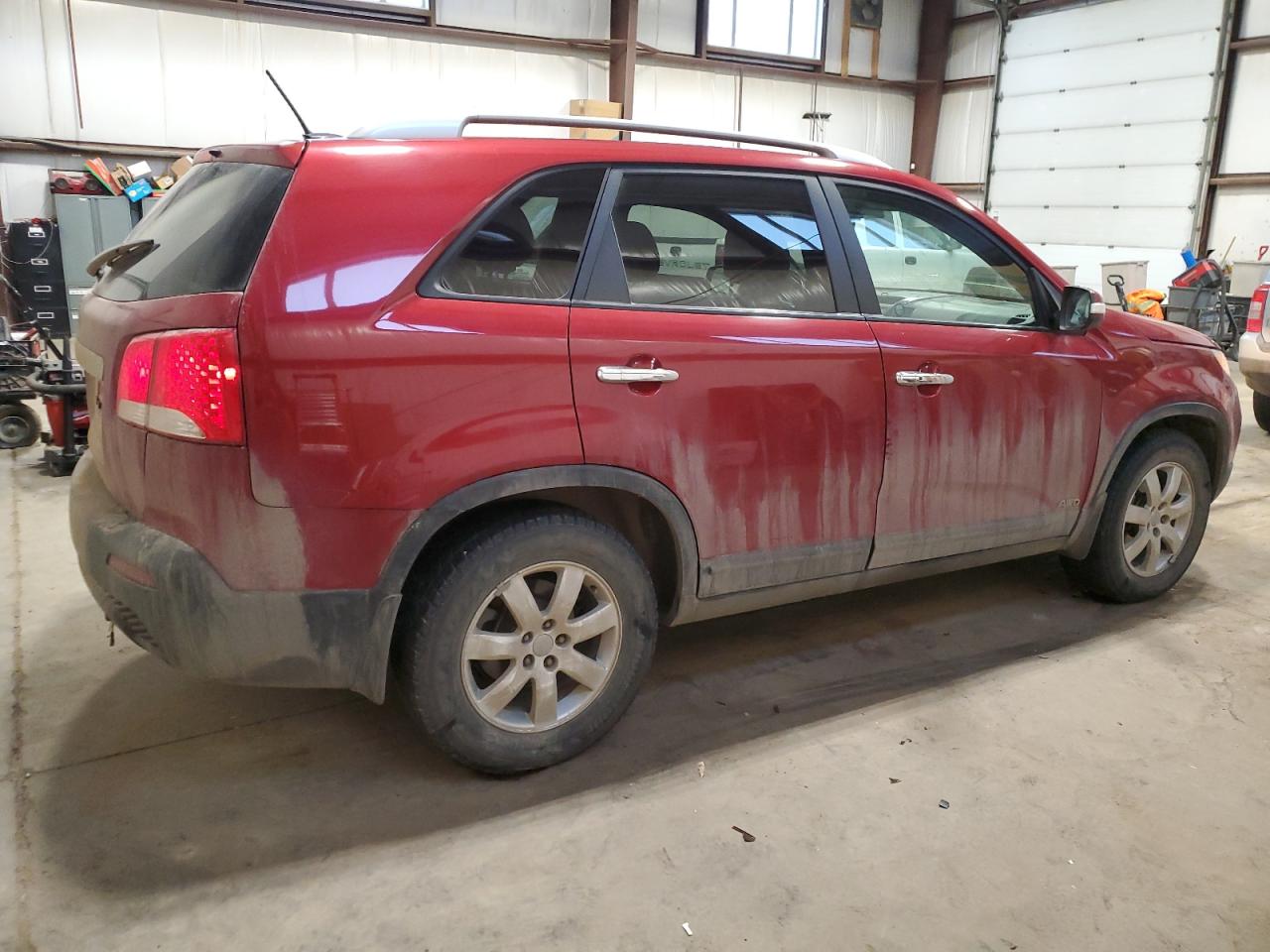 2013 KIA Sorento VIN 5XYKTDA28DG362696 Copart auction photo, front end / side damage thumbnail 3