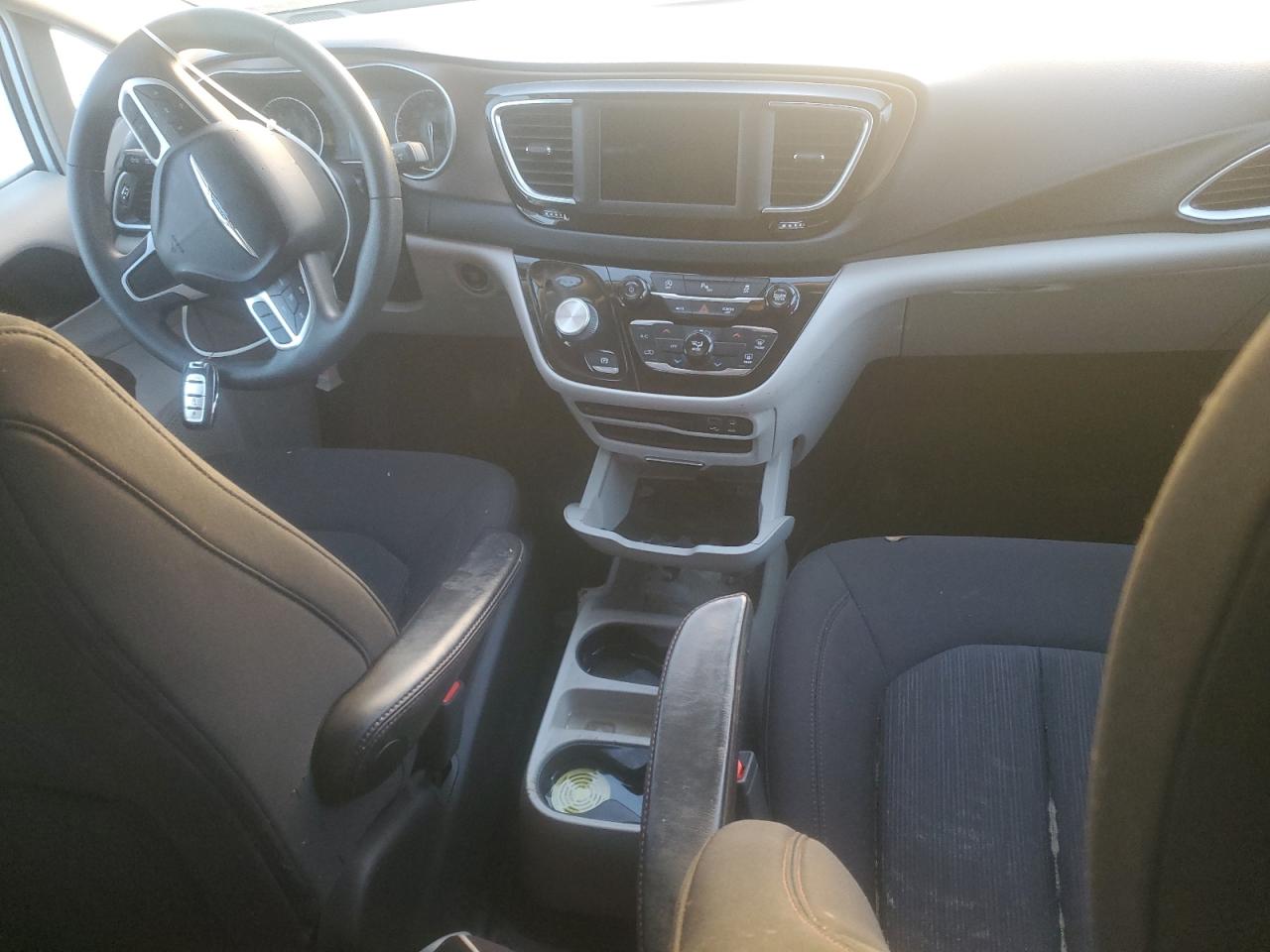 2018 Chrysler Pacifica VIN 2C4RC1CG8JR158560 Copart auction photo, water/flood damage thumbnail 8