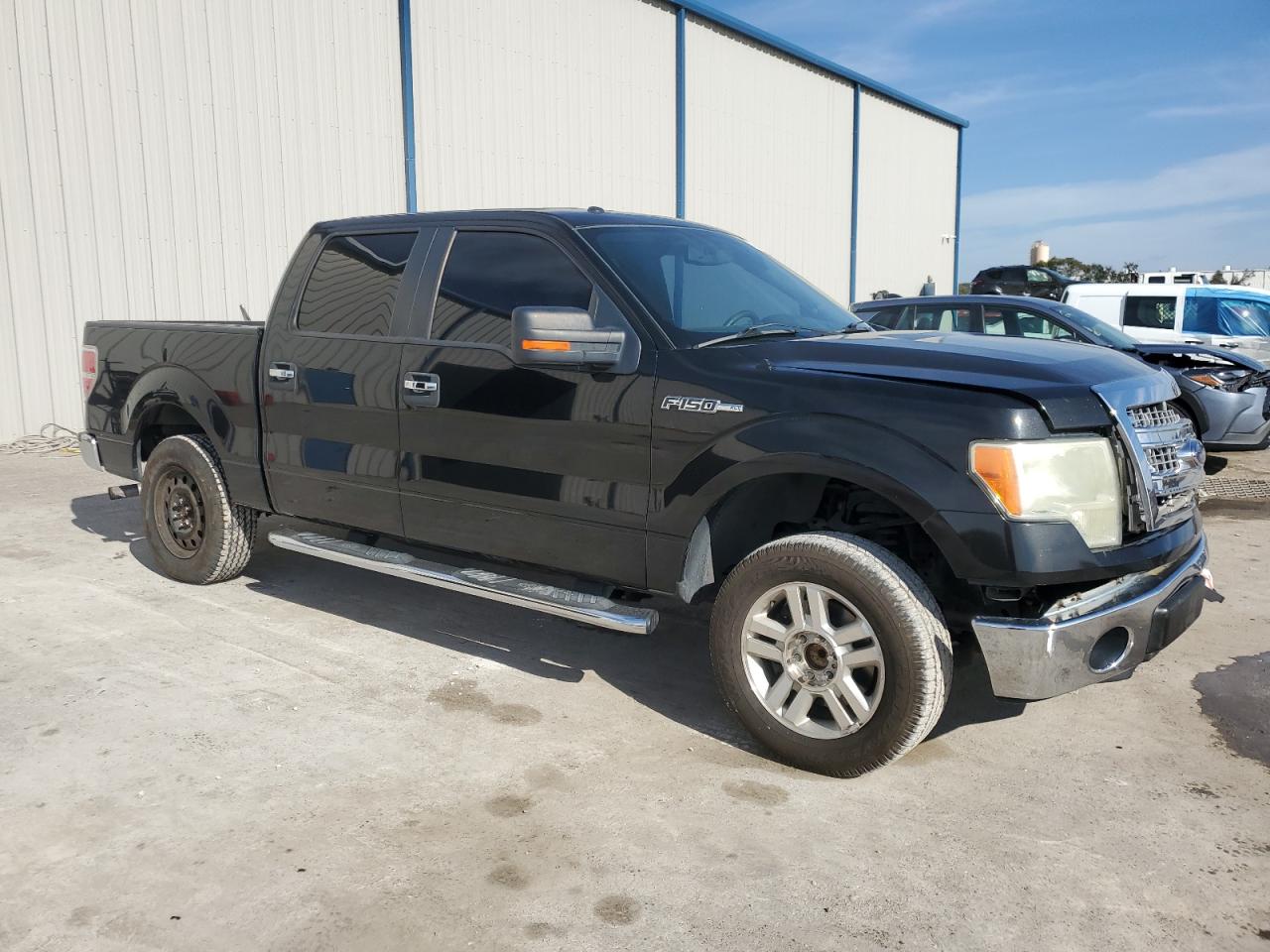 2013 Ford F-150 VIN 1FTFW1CF8DFB16287 Copart auction photo, front end damage thumbnail 4