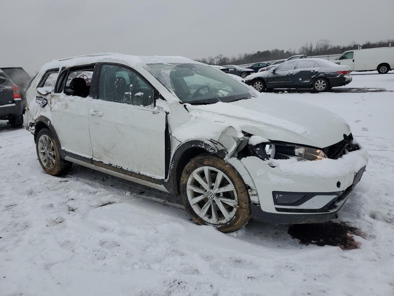 2017 Volkswagen Golf VIN 3VWH17AU7HM530062 Copart auction photo, all over damage thumbnail 4