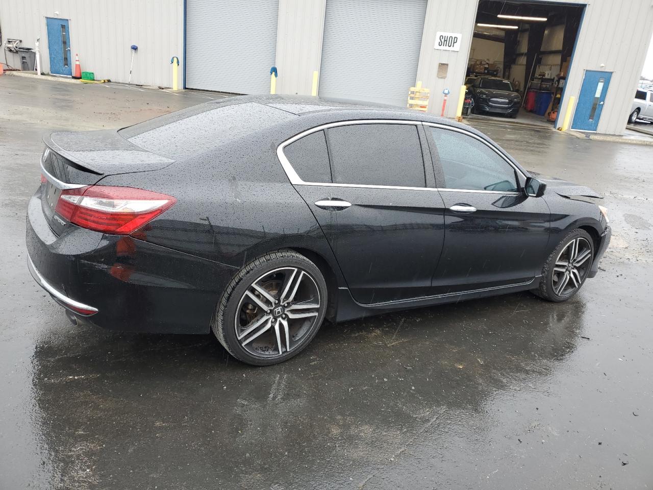 2016 Honda Accord VIN 1HGCR2F57GA157922 Copart auction photo, front end damage thumbnail 3