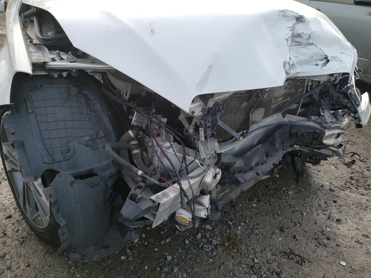 2015 Mercedes-Benz C-klasse VIN 55SWF4KB9FU016852 Copart auction photo, front end / side damage thumbnail 9
