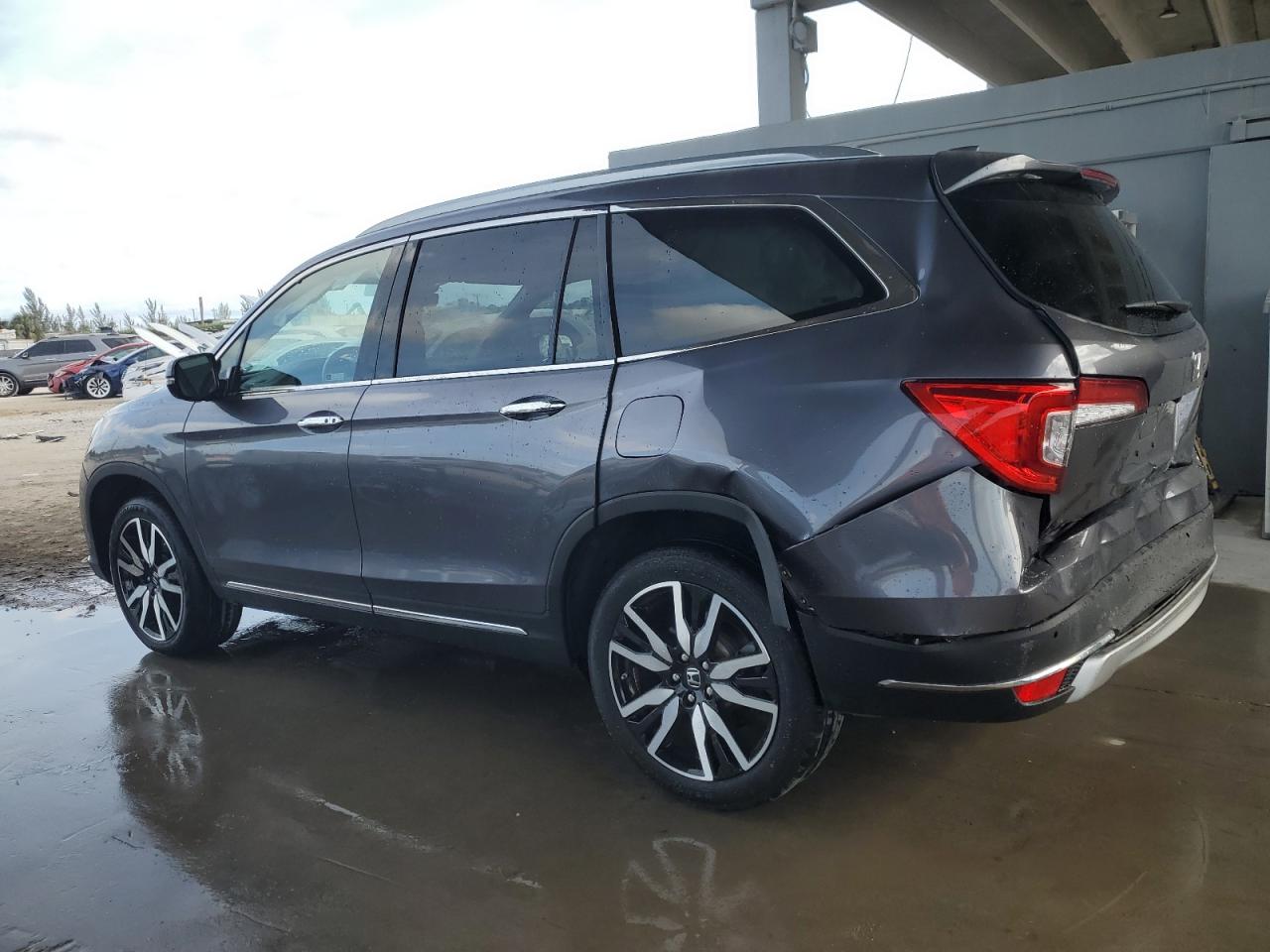2021 Honda Pilot VIN 5FNYF5H93MB014192 Copart auction photo, rear end / minor dent/scratches damage thumbnail 2