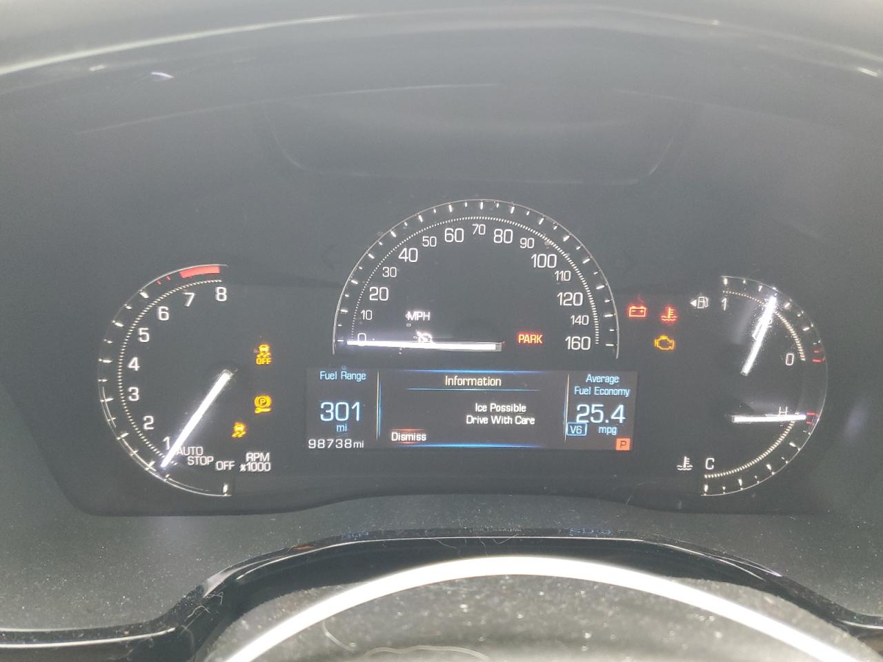 2017 Cadillac XT5 VIN 1GYKNBRS6HZ102463 Copart auction photo, front end / mechanical damage thumbnail 9