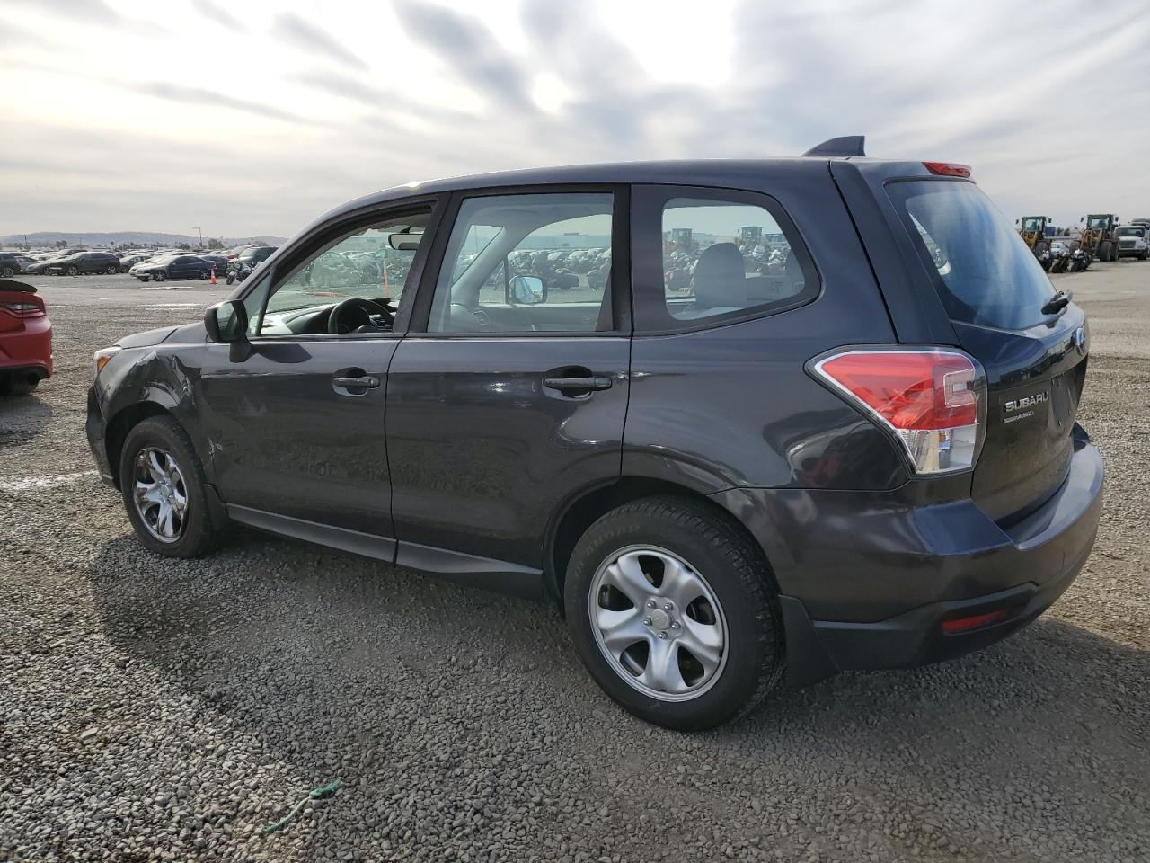 2018 Subaru Forester VIN JF2SJAAC4JH593189 Copart auction photo, side / front end damage thumbnail 2