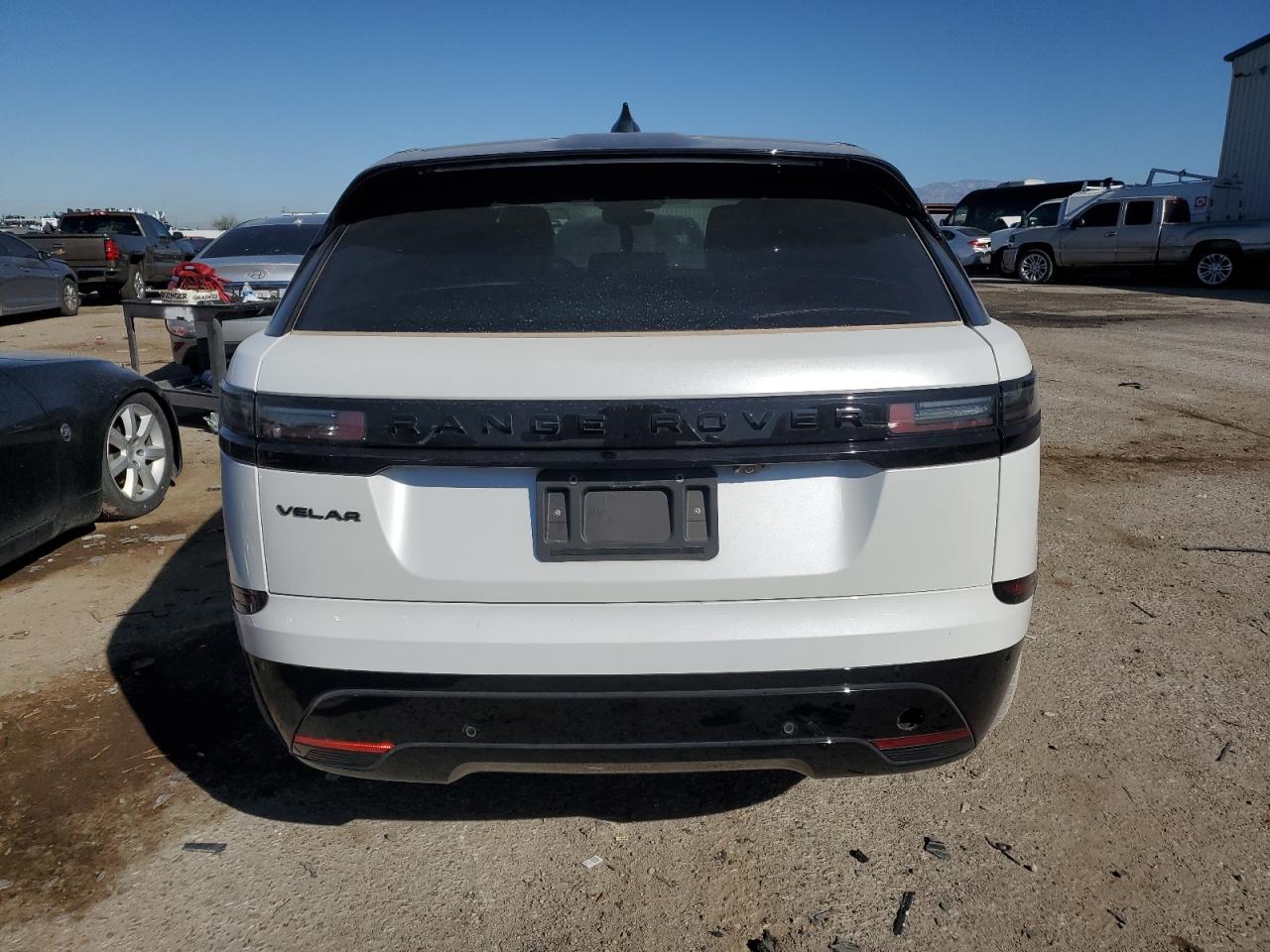 2024 Land Rover Range Rover VIN SALYL2EX7RA374035 Copart auction photo, front end damage thumbnail 6