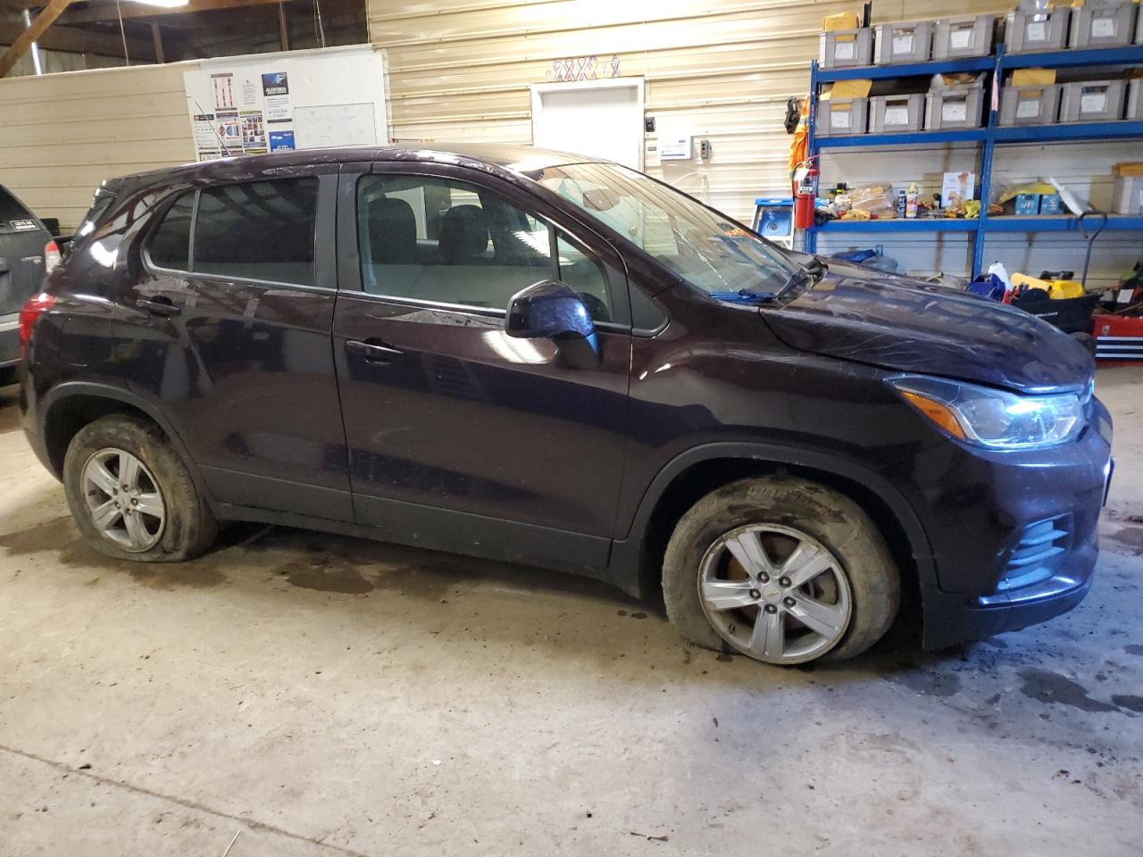 2021 Chevrolet Trax VIN KL7CJNSB8MB318199 Copart auction photo, all over damage thumbnail 4