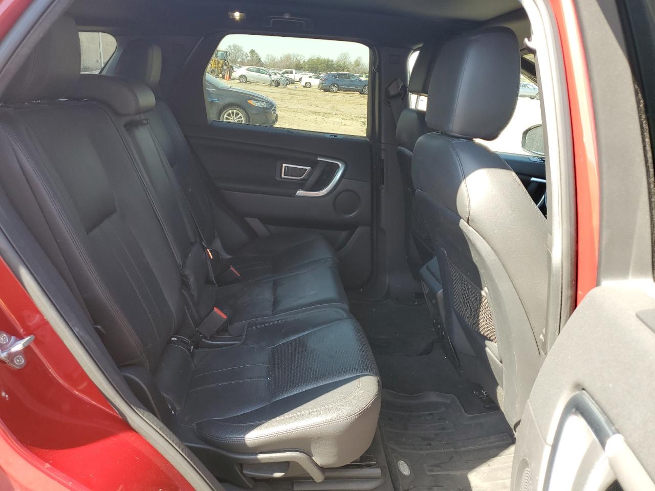 2016 Land Rover Discovery VIN SALCR2BG6GH576608 Copart auction photo, front end / minor dent/scratches damage thumbnail 11