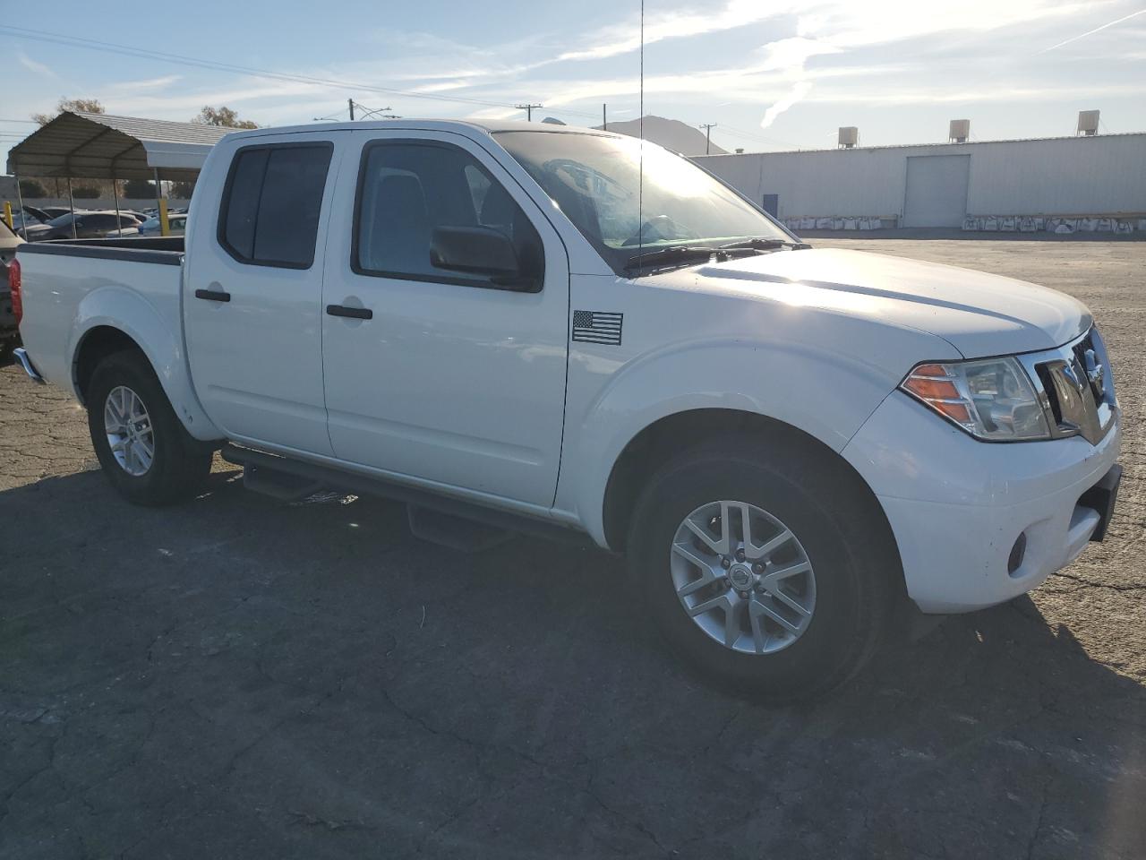 2016 Nissan Navara (Frontier) VIN 1N6AD0ER0GN725494 Copart auction photo, all over damage thumbnail 4